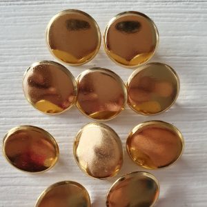 Goudkleurige knopen 10 stuks