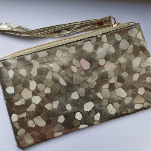 Haaknaaldentasje goud