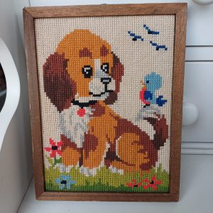 Borduurwerk hondje in lijstje