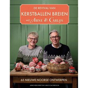 De revival van Kerstballen breien – Arne en Carlos