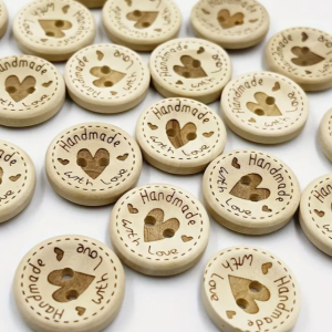 Houten knopen handmade with love – 2,5 cm – 5 stuks