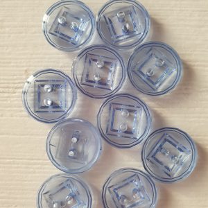 Lichtblauwe doorzichtige knopen 10 stuks