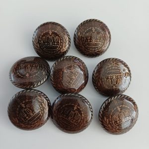 Bruin brons kleurige knopen 8 stuks