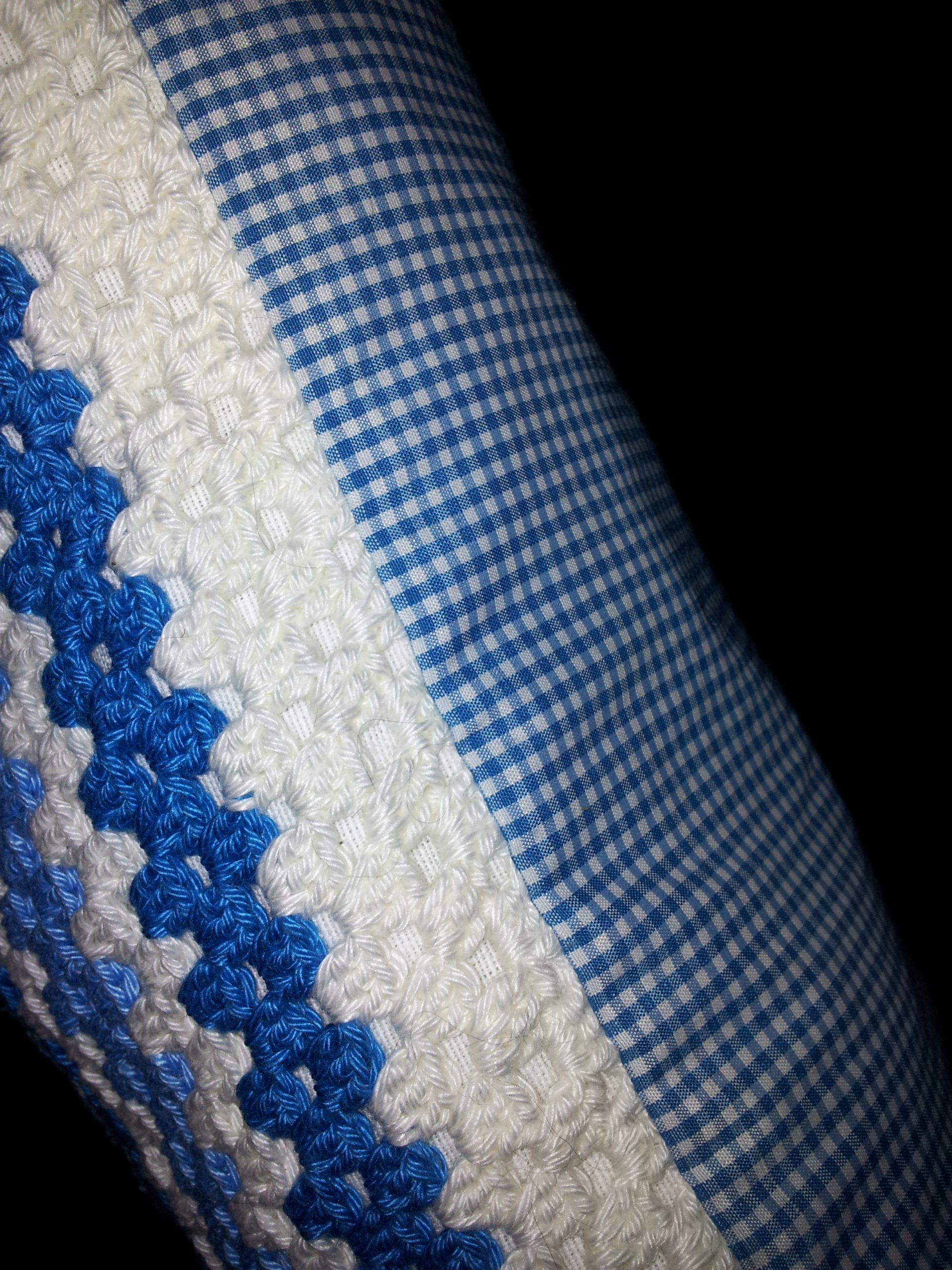 blauw wit kussen